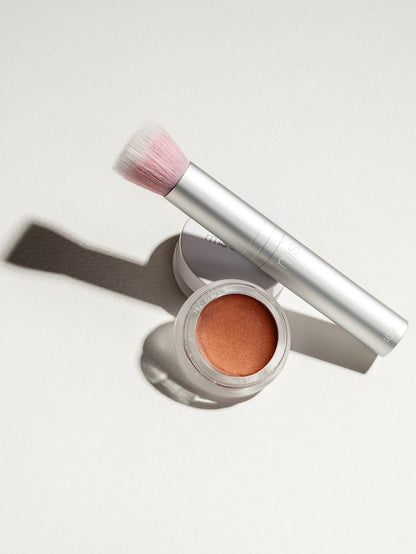 Skin2Skin Blush Brush