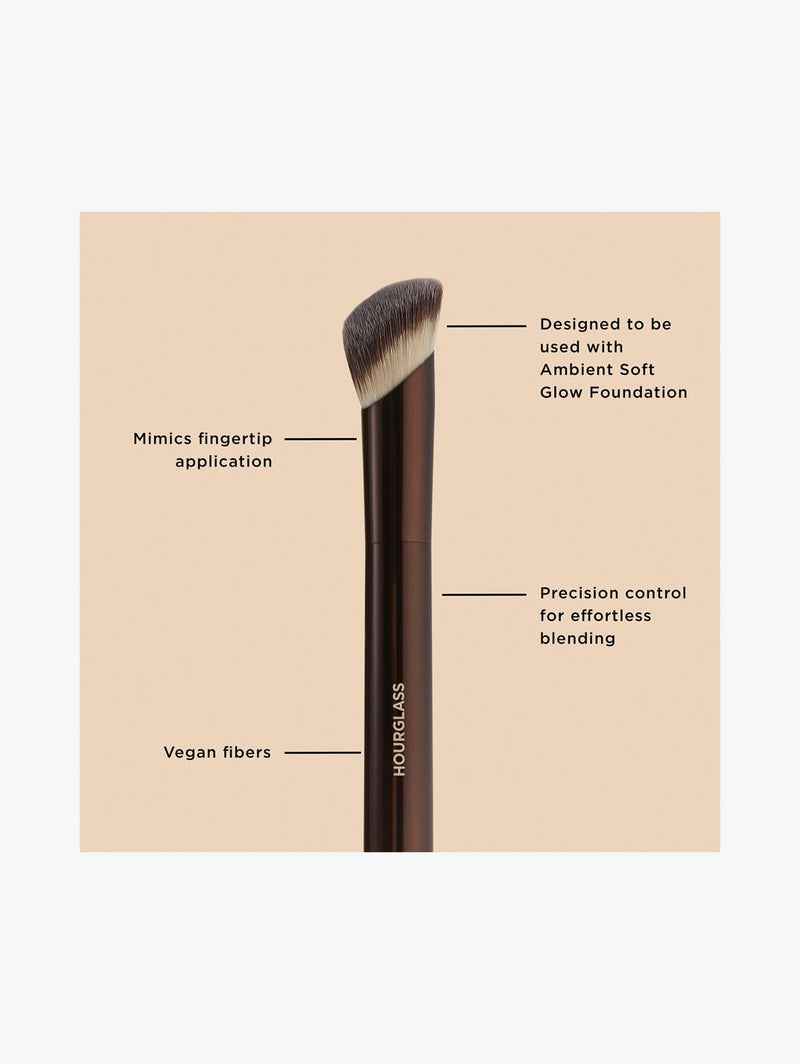 Ambient Soft Glow Foundation Brush