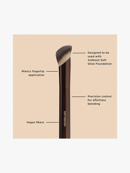 Ambient Soft Glow Foundation Brush