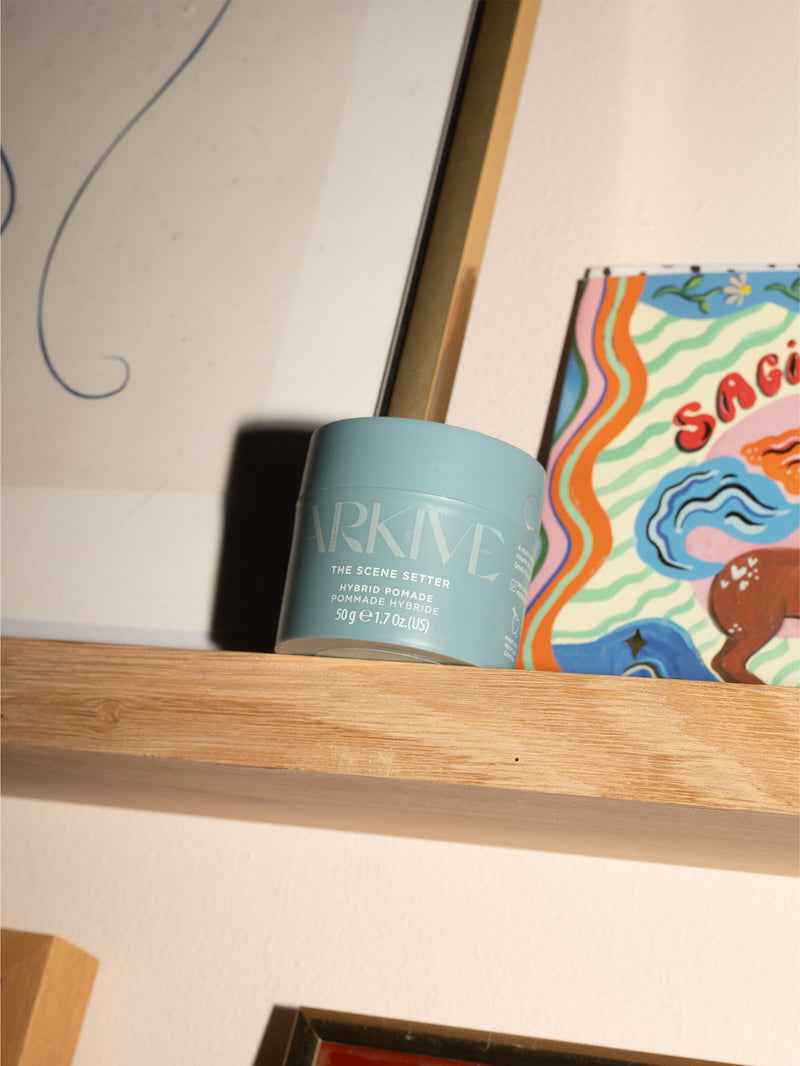 Scene Setter Hybrid Pomade