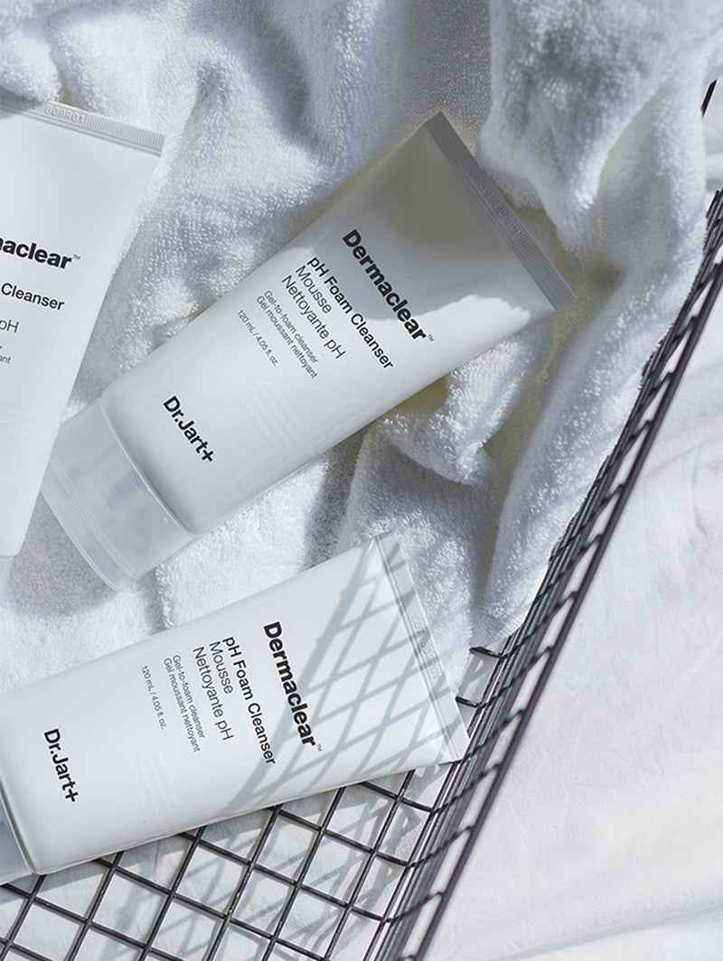 Dermaclear PH Foam Cleanser