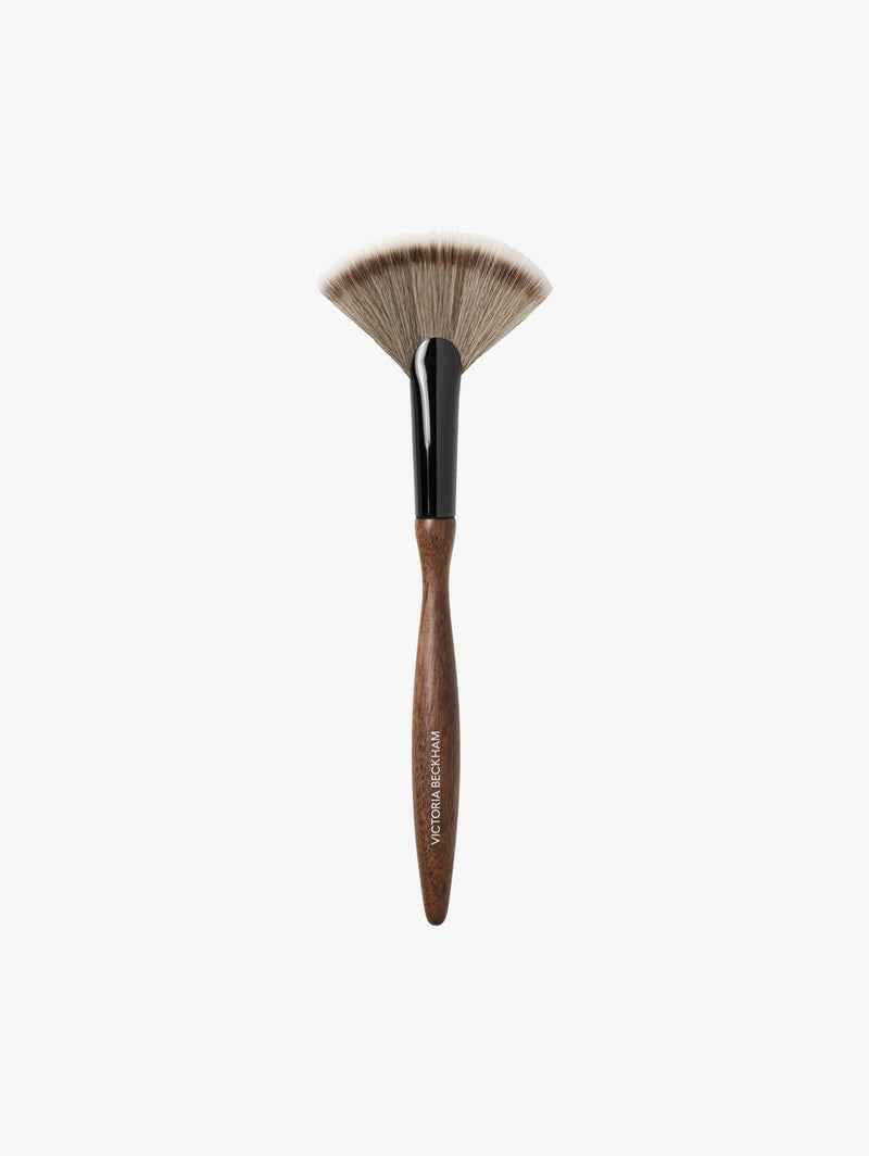 14. Fan Brush