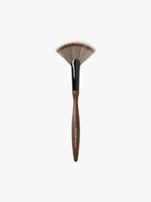 14. Fan Brush