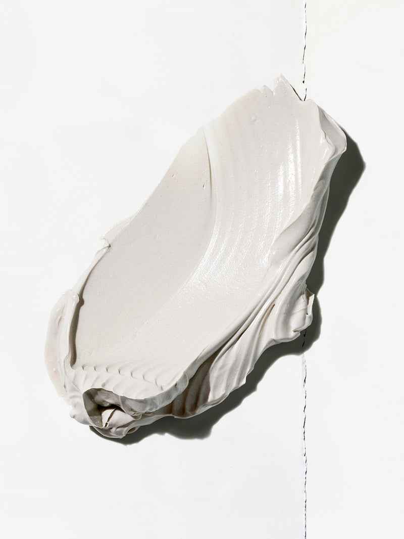 Rare Earth Pore-Minimizing Clay Mask