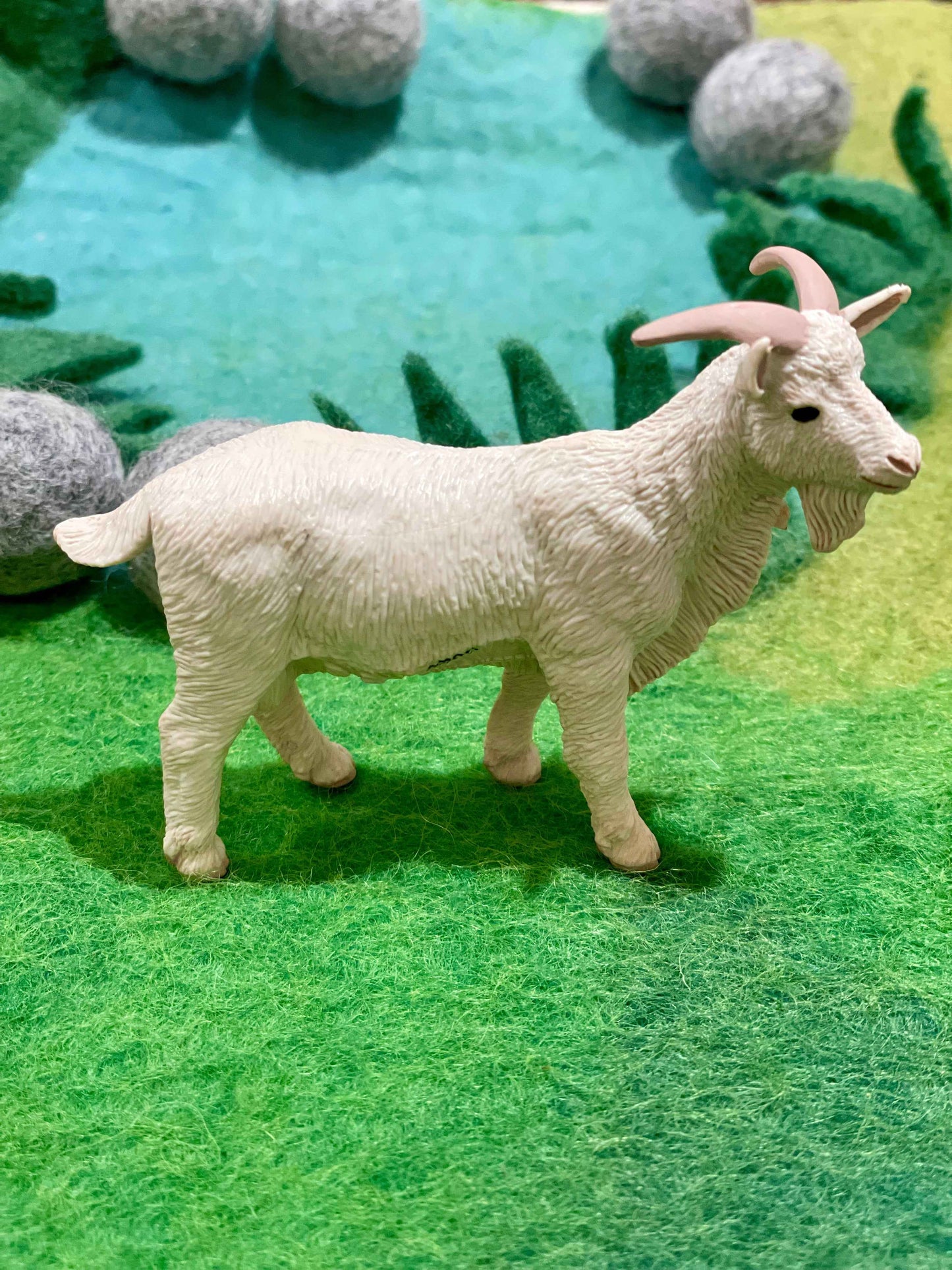 Goat Figurine by Safari Ltd Farm Collection Animal Figurines Clearance 3yrs+