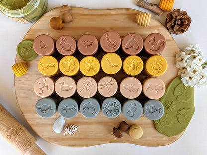 Yellow Door Let’s Roll Habitat Garden Bugs Rolling Pin Art and Craft for Kids Playdough Sand Sensory Toys Best Seller 2yrs+
