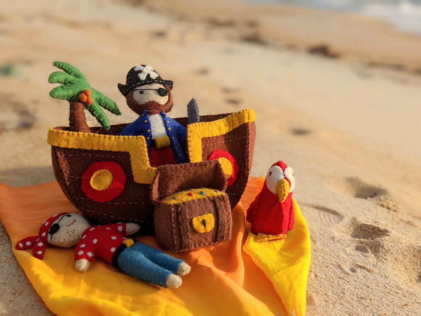Pashom Felt Pirate Playset 6pcs Pretend & Imaginative Play Toys Clearance 3yrs+
