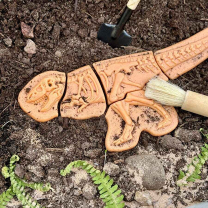 Yellow Door Dig and Discover Ankylosaurus & Tyrannosaurus Rex 9pcs Dinosaur Toys Playdough Sand Toys Sensory Toys School Range 2yrs+