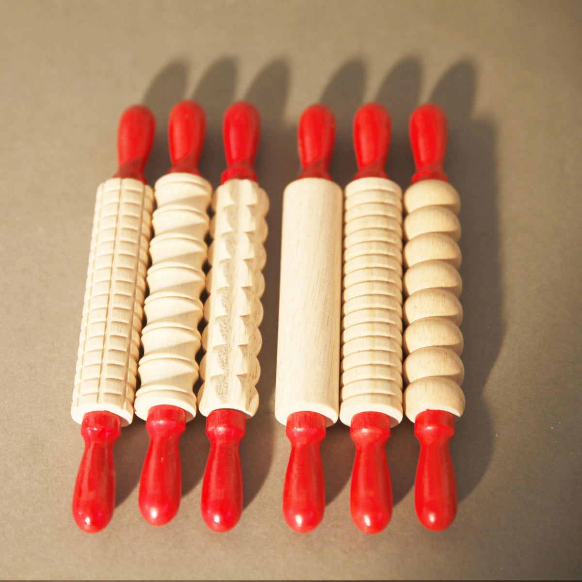 Mini Pattern Rolling Pins 6pcs Playdough Sand Toys Art and Crafts for Kids 3yrs+