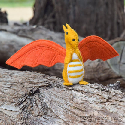 Tara Treasures Felt Dragon Pretend & Imaginative Play Toys Felt Animals Dinosaur and Dragon Theme 3yrs+