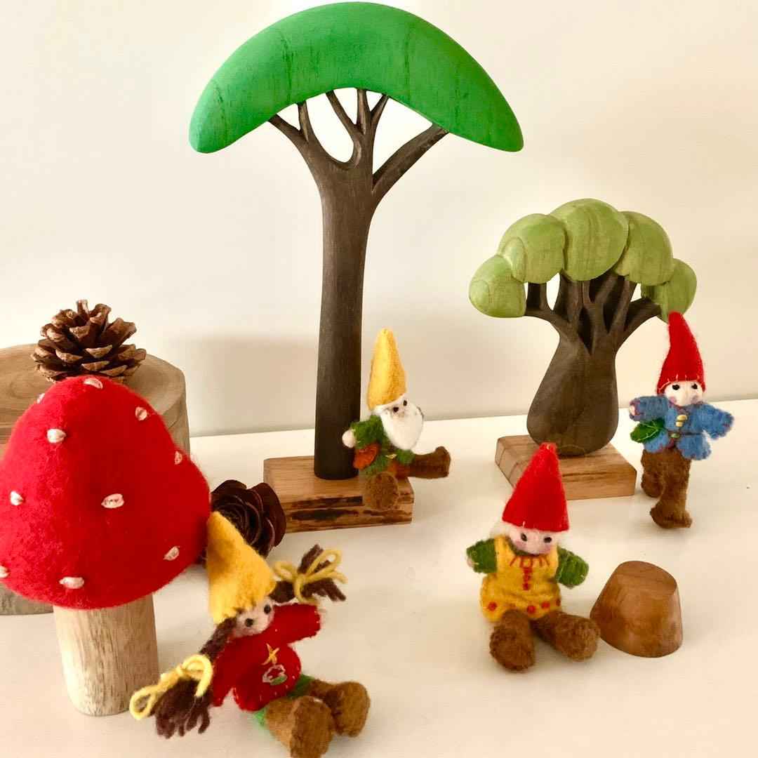 Papoose Felt Gnome Family Set of 4 Dollhouse Play Pretend & Imaginative Play Toys 3yrs+