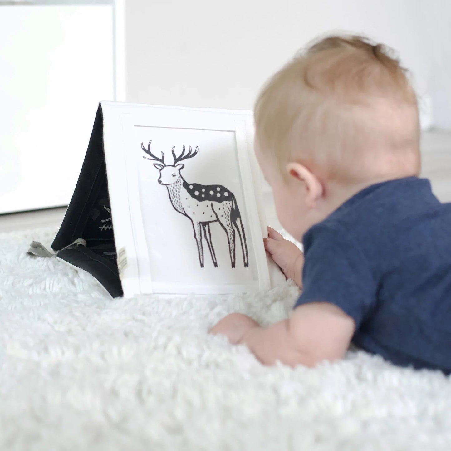Wee Gallery Tummy Time Gallery with Mirror Baby Toys 0m+