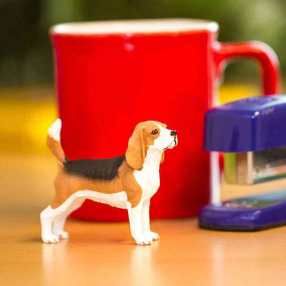 Beagle Dog Figurine by Safari Ltd Farm Collection Animal Figurines 3yrs+