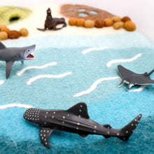 Tara Treasures Small Felt Sea Beach and Rockpool Play Mat Ocean Playscape 35cm Ocean Toys Pretend & Imaginative Play Best Seller 3yrs+