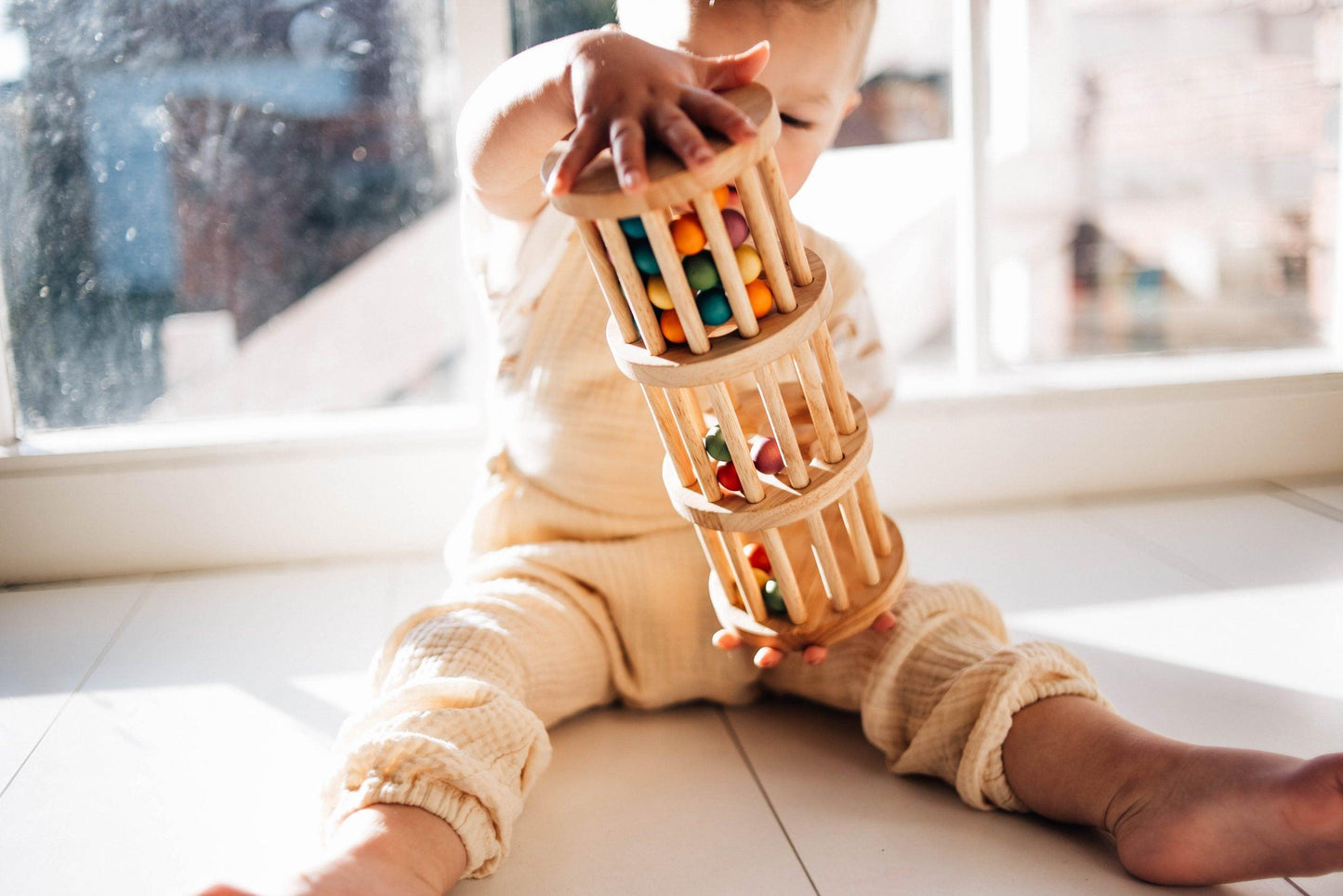 Qtoys Wooden Rainmaker Musical Instruments Baby Toys Baby Gifts Idea Best Seller 6m+