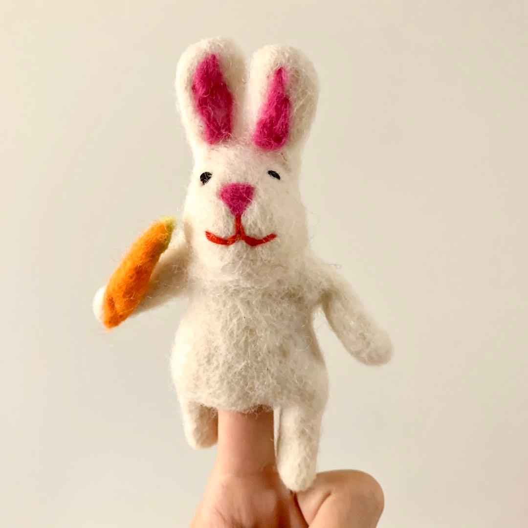 Papoose Felt Bunny Finger Puppets Set of 2 Pretend & Imaginative Play Toys 3yrs+