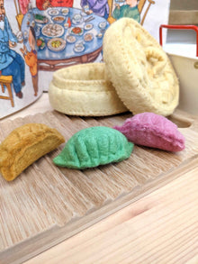 Papoose Felt Yum Cha Play Food Set of 31 Pretend and Imaginative Play Kitchen Accessories 3yrs+