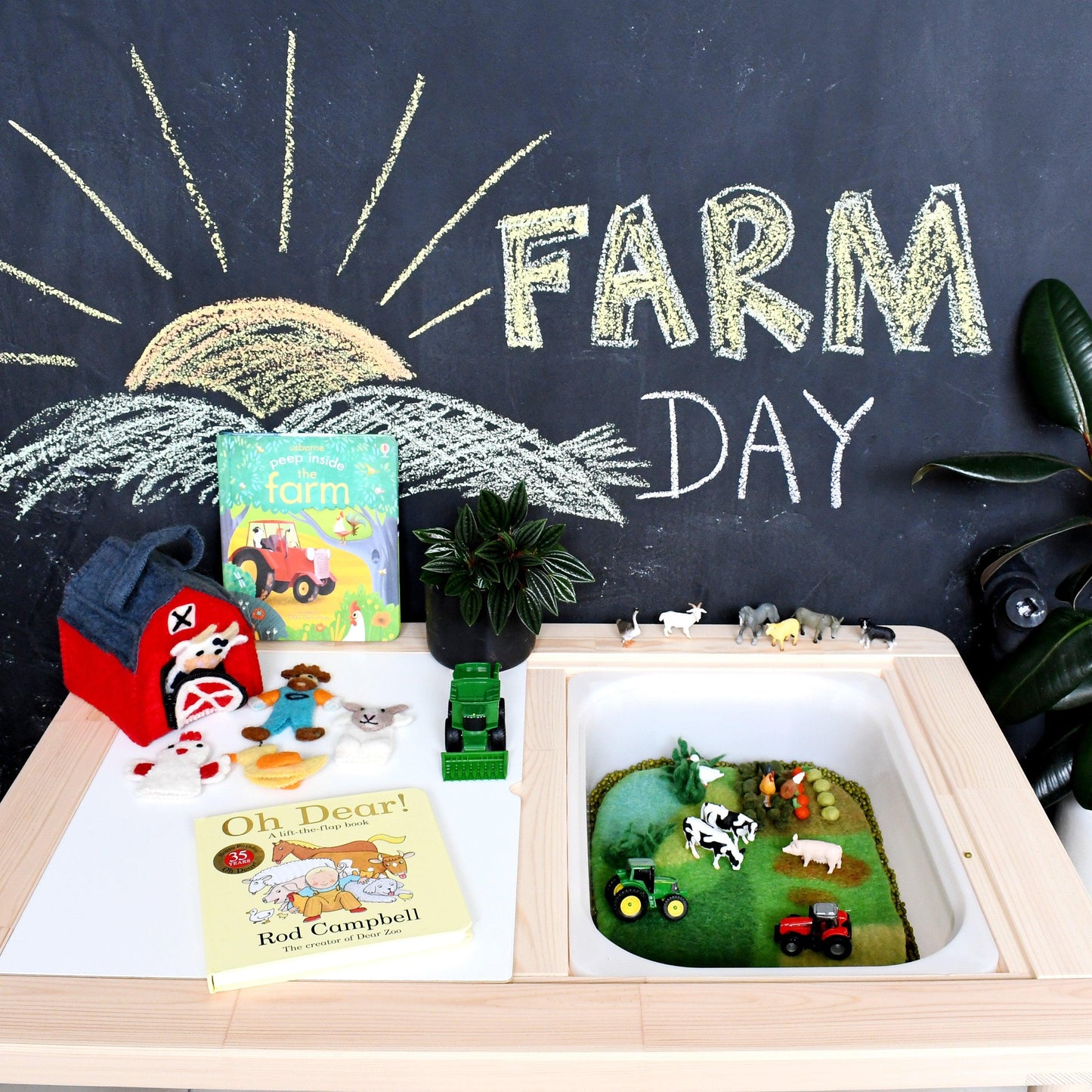 Tara Treasures Small Felt Farm Play Mat Playscape 35cm Farm Animal Toys Pretend & Imaginative Play Best Seller 3yrs+
