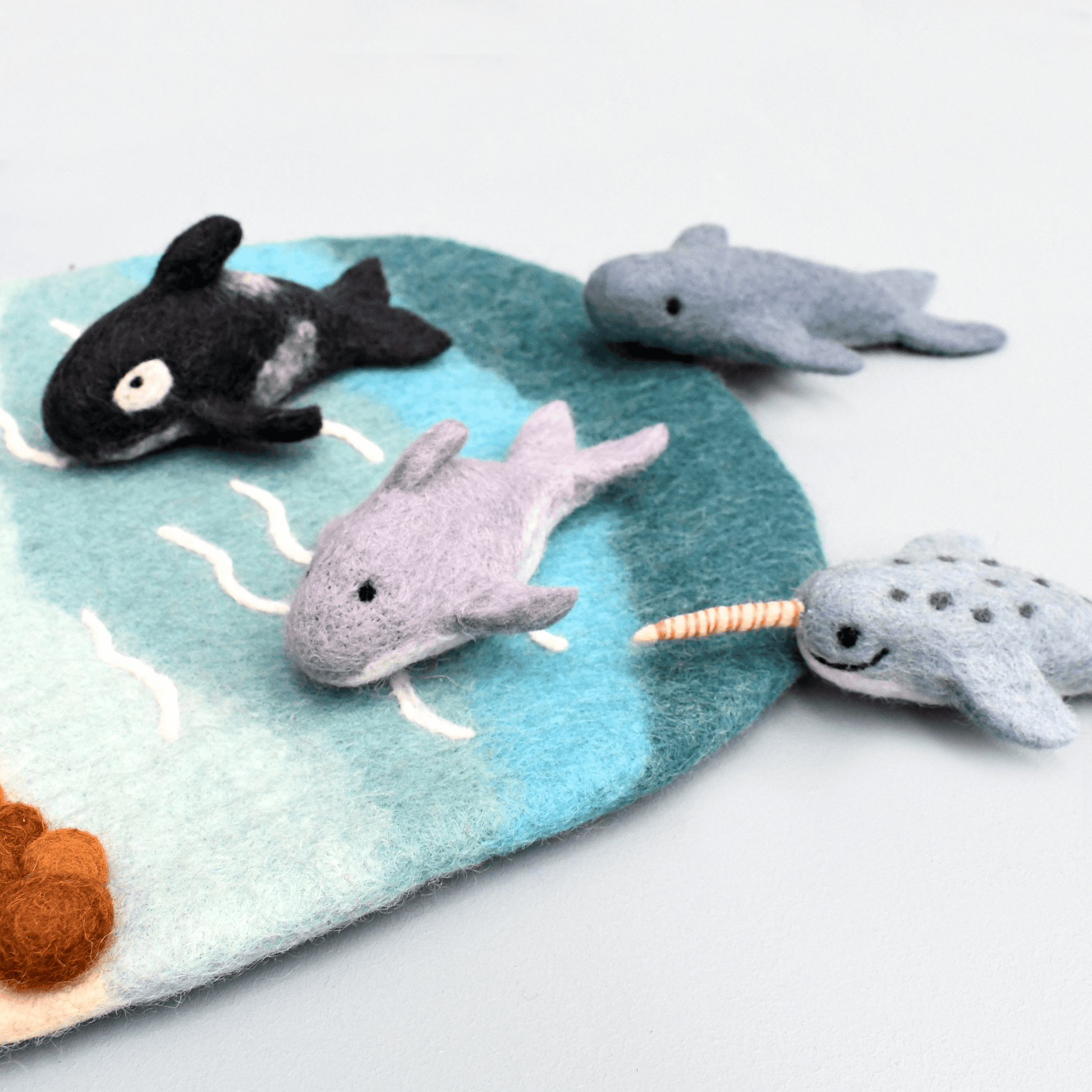 Tara Treasures Felt Ocean Marine Mammals Set of 4 Pretend & Imaginative Play Toys Felt Animals 3yrs+