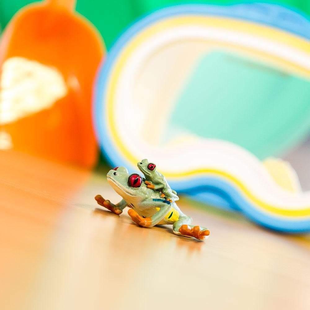 Red-eyed Tree Frog Figurine by Safari Ltd Woodland Collection Animal Figurines 3yrs+