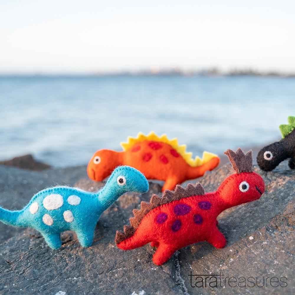Tara Treasures Felt Dinosaur Pretend & Imaginative Play Felt Animals Dinosaur and Dragon Theme 3yrs+