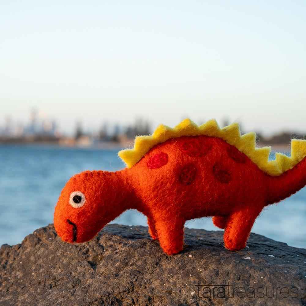 Tara Treasures Felt Dinosaur Pretend & Imaginative Play Felt Animals Dinosaur and Dragon Theme 3yrs+
