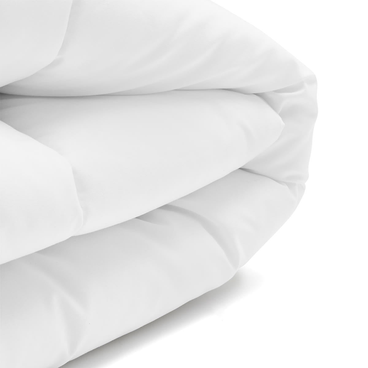 High Warmth Soft Comfort Quilt - Queen Bed, White