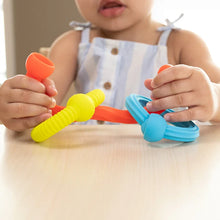 Fat Brain Toys Plip Grips Pot it Travel Fidget Toys Sensory Toys Baby Gifts Idea 6m+