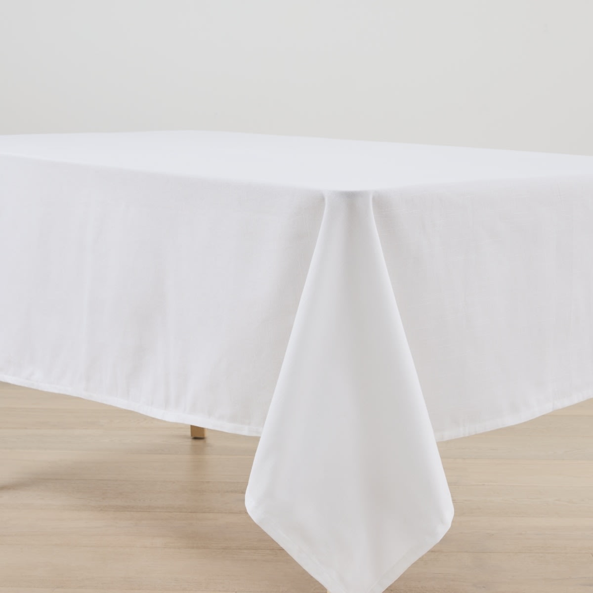 White Extra Large Linen Look Table Cloth