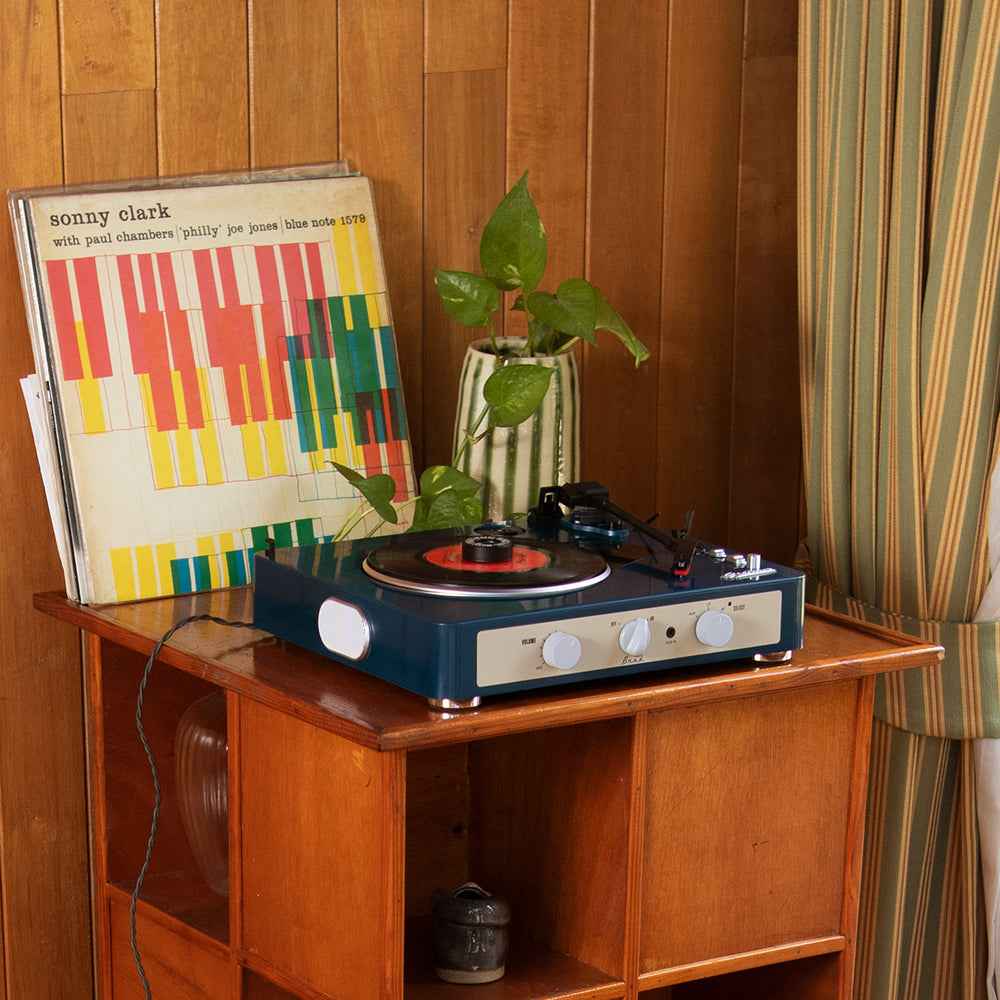 Gadhouse Brad MKII Record Player - Navy + Bundled Majority D40X Bluetooth Speakers