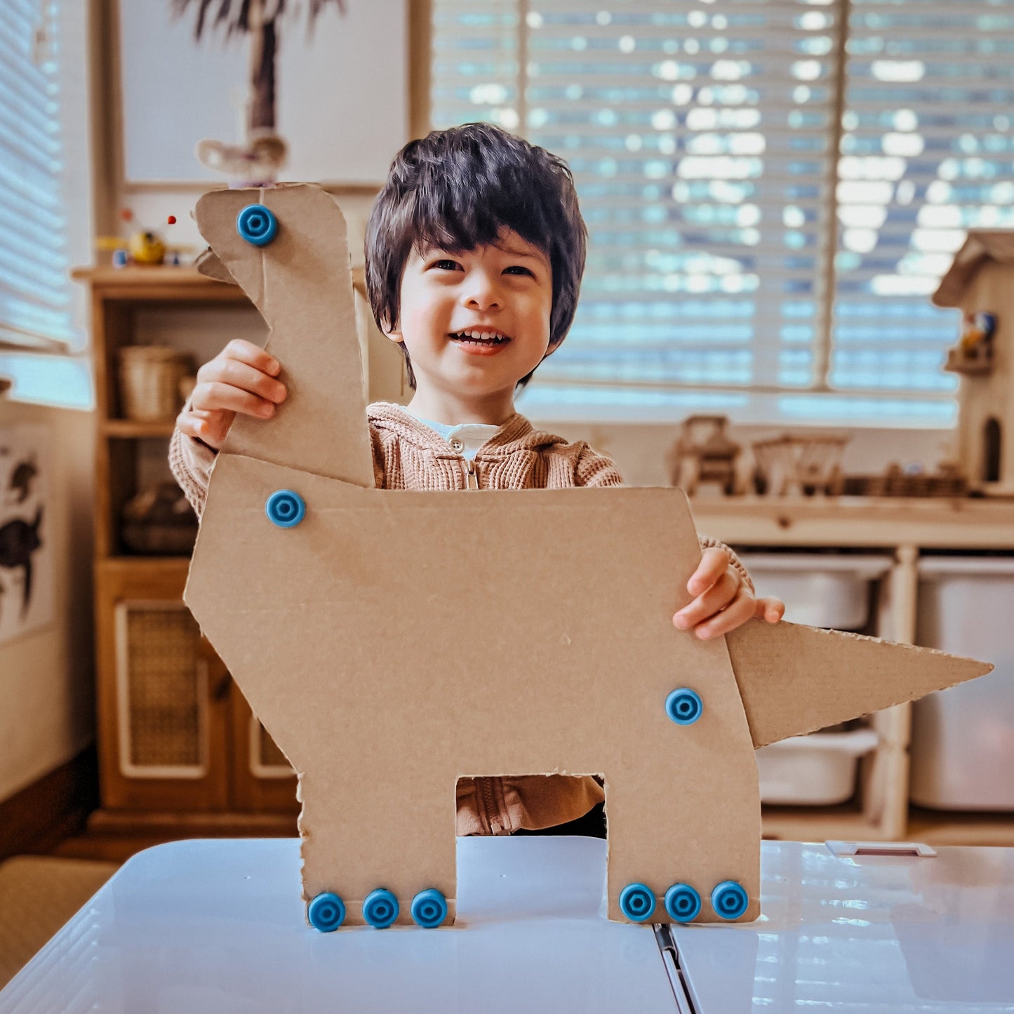 Makedo Discover 126pcs Large Cardboard Construction Set Best Seller Art and craft for kids Eco Friendly Gift 5yrs+