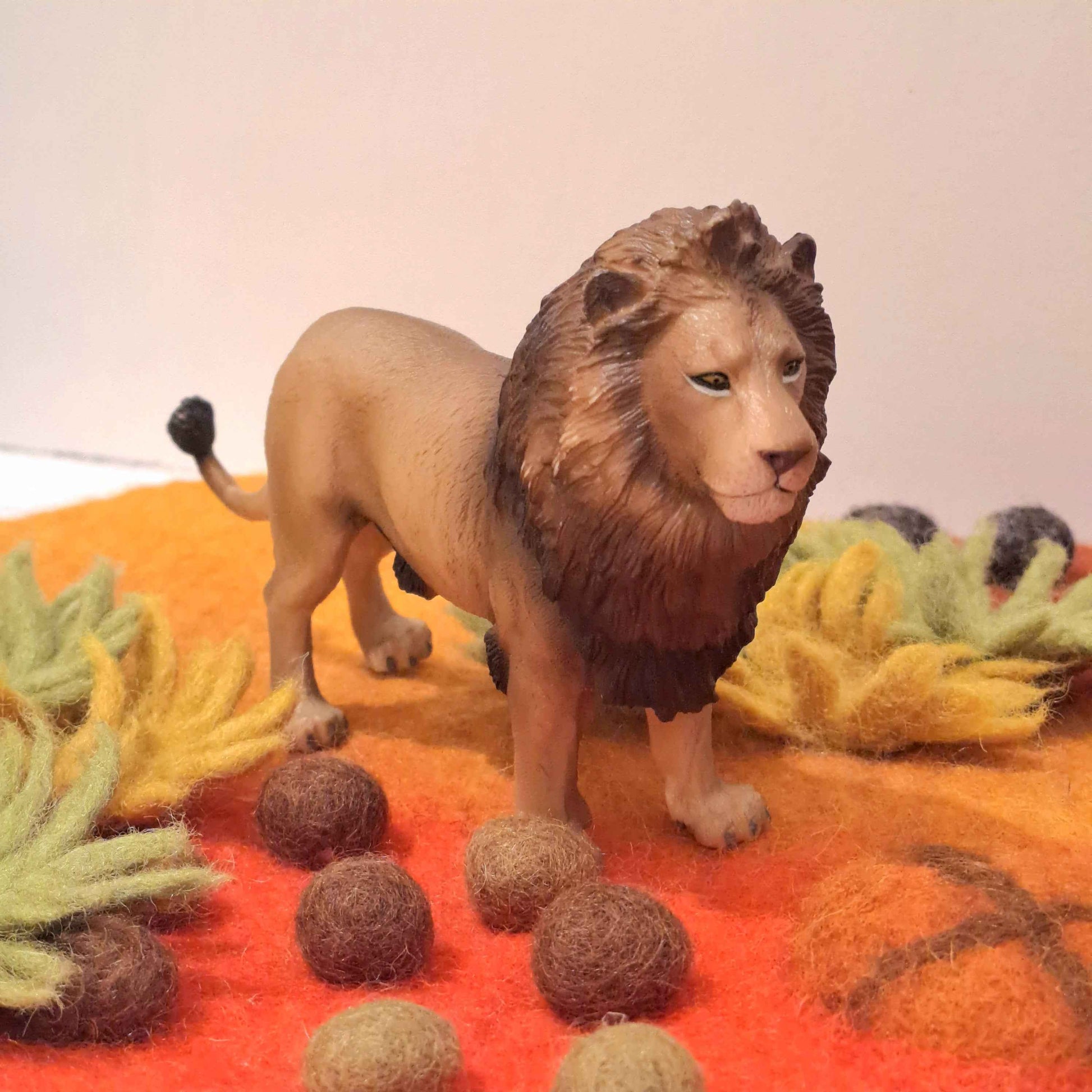 African Lion Figurine by CollectA Large Safari Collection Animal Figurines 3yrs+