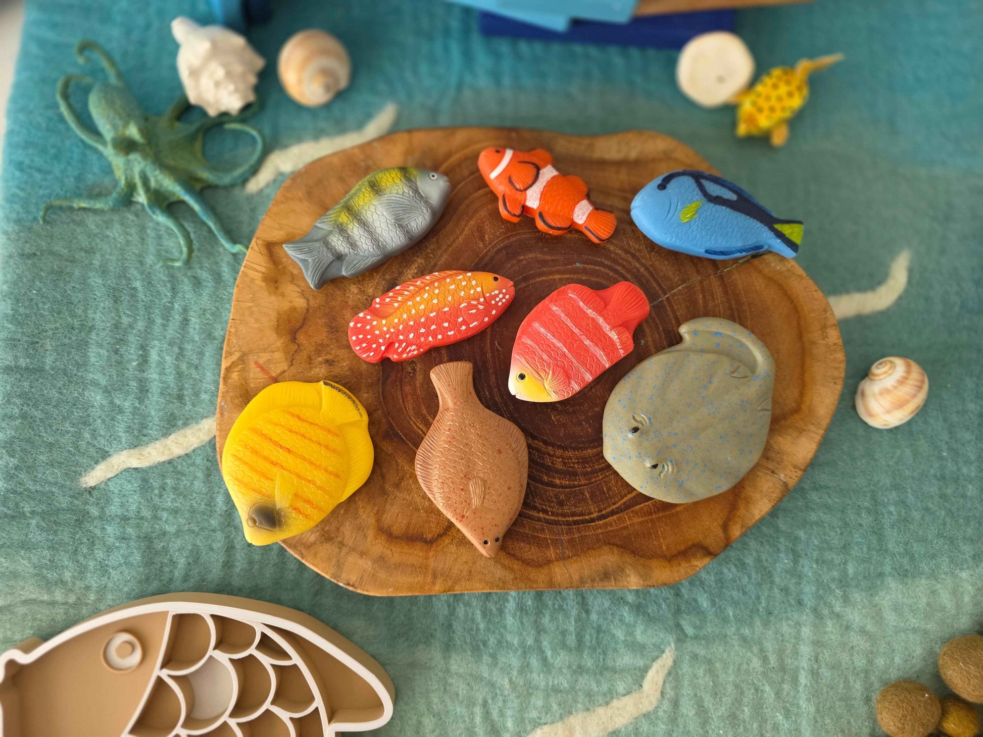 Yellow Door Sensory Play Stones Fish 8pcs Playdough Sand Toys Sensory Toys Toddler Developmental Toys 2yrs+ PREORDER END AUGUST