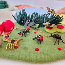Insects Figurine Collection 7pc Gift Box Set by CollectA Animal Figurines Clearance 3yrs+