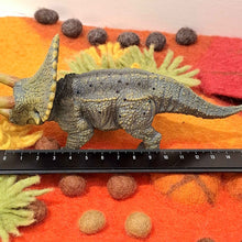 Triceratops Figurine by CollectA Large Dinosaur & Prehistoric World Collection Animal Figurines Dinosaur and Dragon Theme 3yrs+