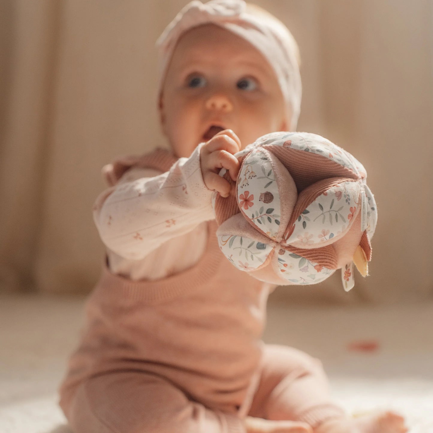 Little Dutch Gripping Ball Fairy Garden Infant Grasping Kicking Ball with Bell Baby Toys 0m+