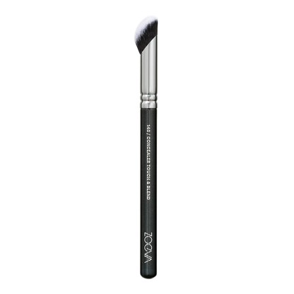 146 Concealer Touch & Blend Brush