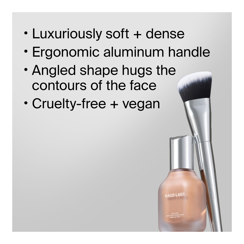 Triclone Skin Tech™ Foundation Brush