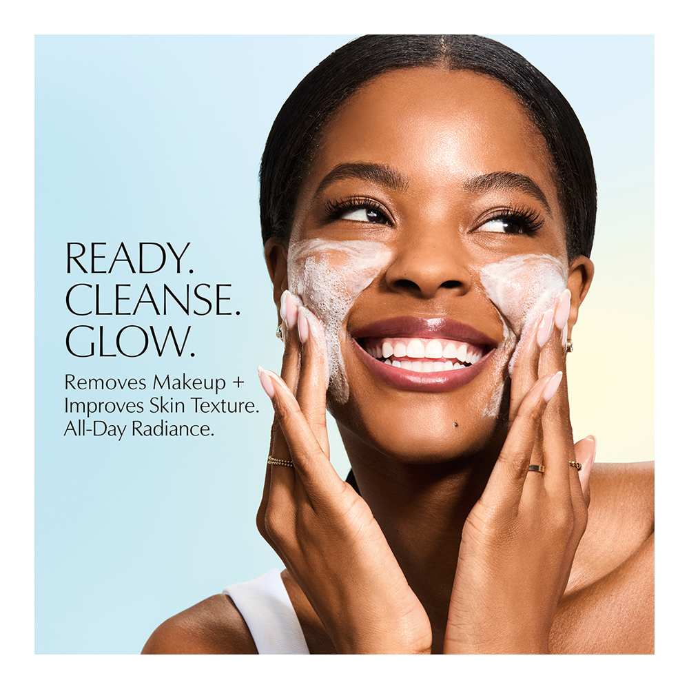 DayWear Glow Boost Gel Cleanser - 125ml