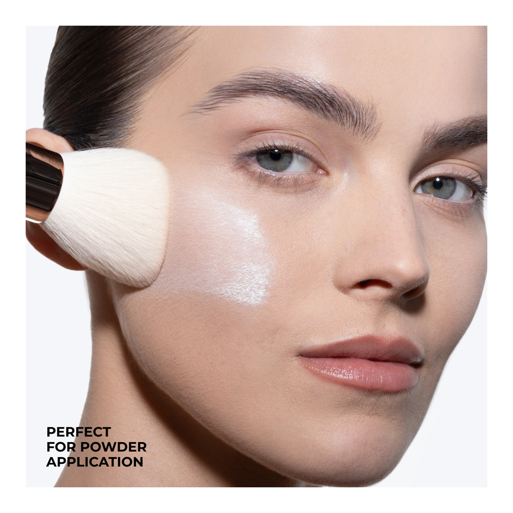 Hy-Glam™ Powder Brush